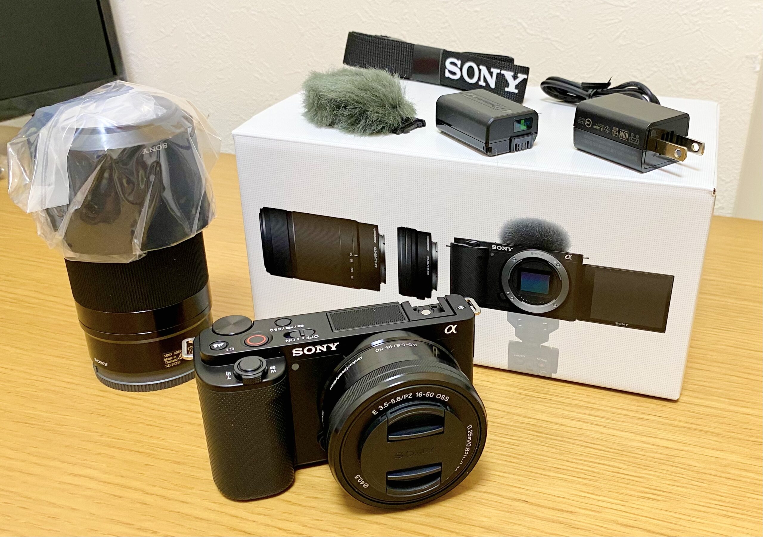 SONY VLOGCAM ZV-E10Y ダブルズームレンズキット ブラック | www